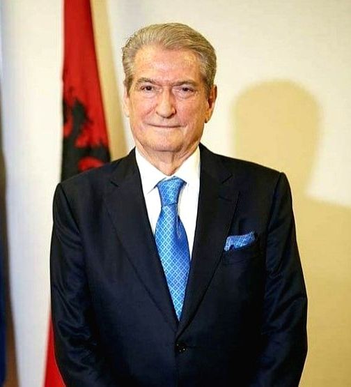 Portret i Sali Berisha
